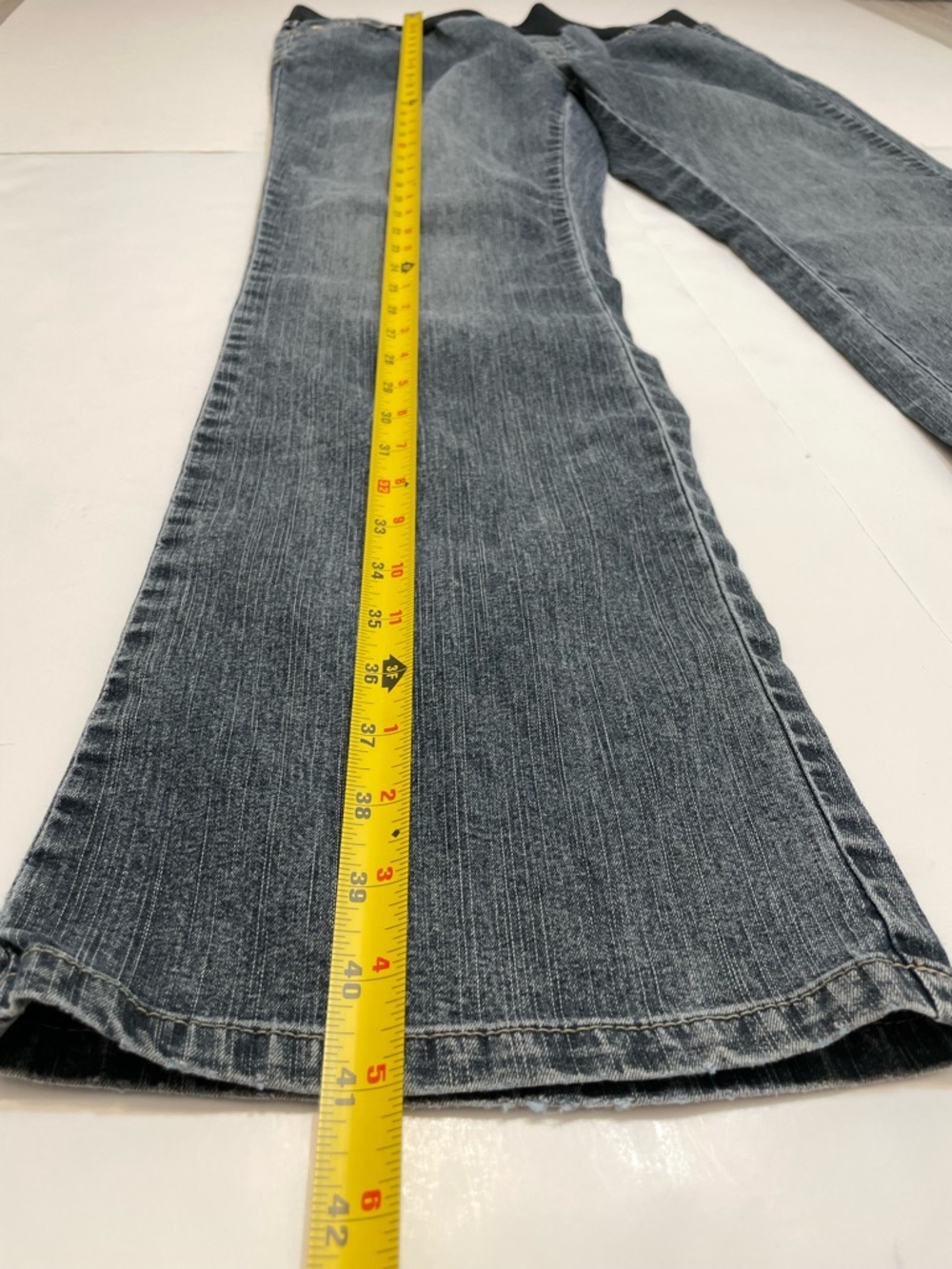 Oh Baby By Motherhood Comfort Waist Blue Denim Maternity Boot Cut Jeans Size M - Picture 3 of 12